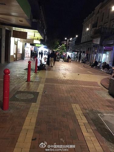 据中国地震台网正式测定：11月13日19时02分（北京时间13日19时2分）在新西兰（南纬42.53度，东经173.05度）发生8.0级地震，震源深度10千米。