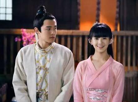 付辛博、小彩旗