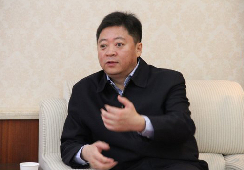 滕刚代表：弘扬孝德文化，践行核心价值观