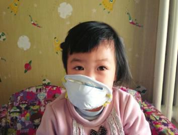 博士爸爸团自造“幼童防霾口罩”