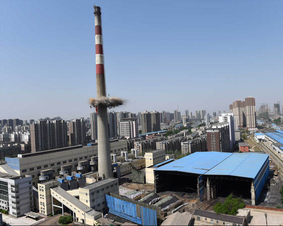 沈阳市内最高烟囱爆破重建-2