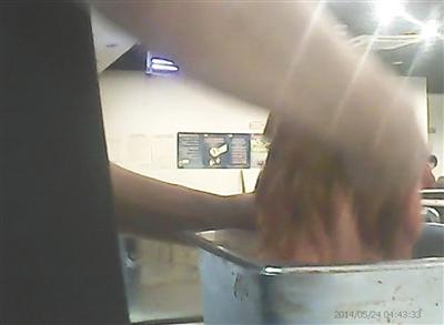 记者卧底烤肉店：食客“口水肉” 转手回餐桌