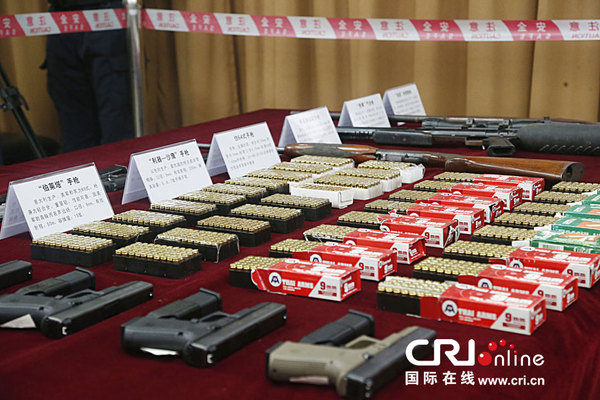 湖北破获一起走私武器弹药案 2