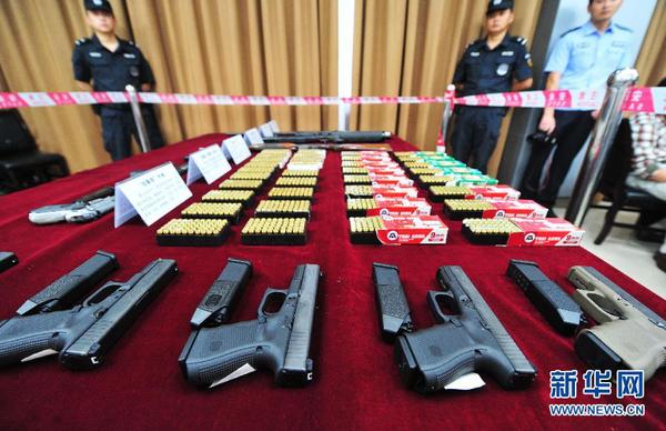 湖北破获一起走私武器弹药案 6