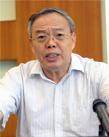 06十一届全国政协经济委员会副主任、中国国际经济交流中心常务副理事长郑新立_副本