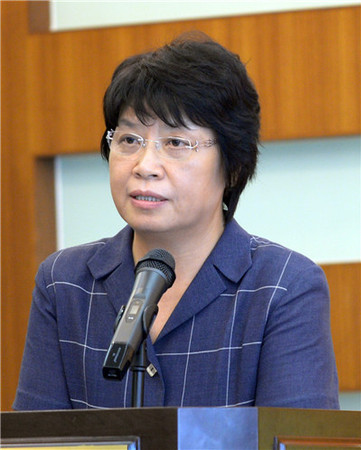 07全国政协委员、中国投资有限公司副总经理梁骧_副本