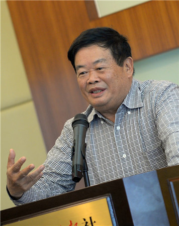 10全国政协委员、福耀玻璃工业集团股份有限公司董事局主席曹德旺_副本