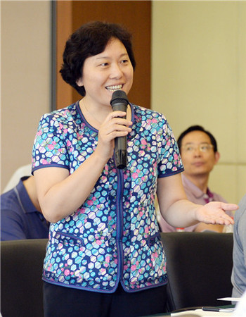 人民政协报社社长李红梅_副本