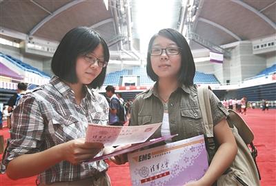 清华新生最大年龄32岁 “考霸”8年终进清华4