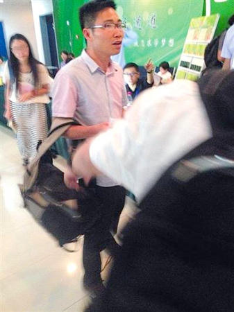 清华新生最大年龄32岁-“考霸”8年终进清华2