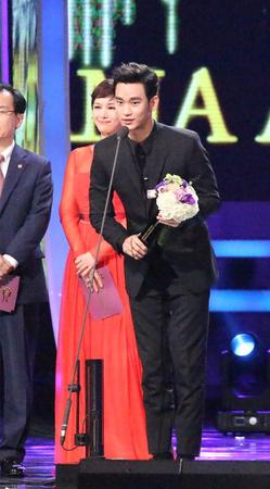 金秀贤谢谢大家的支持！ 摄 葛静怡