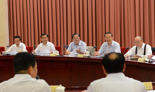 俞正声主席主持双周协商座谈会