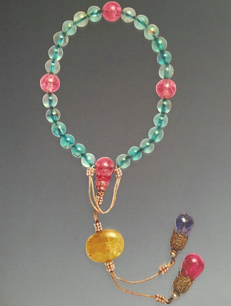 蓝晶带珠石饰手串