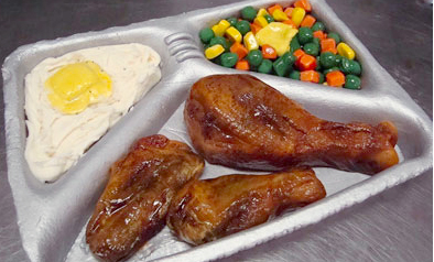 女子做出美味蛋糕酷似鸡翅-外形逼真2