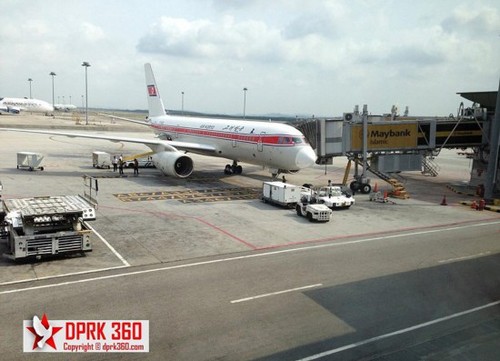 亚兰还乘坐了一架图-204客机，他被告知这架飞机仅使用了4年。