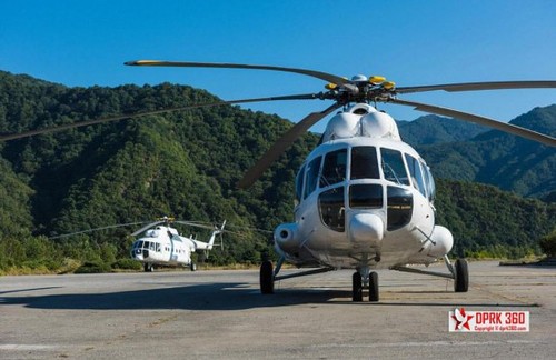 亚兰还乘坐了一架高丽航空的米-17直升机。