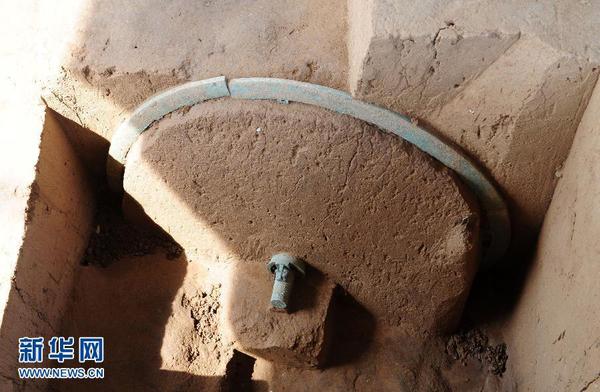 这是“青铜马车”的车轮（10月14日摄）。