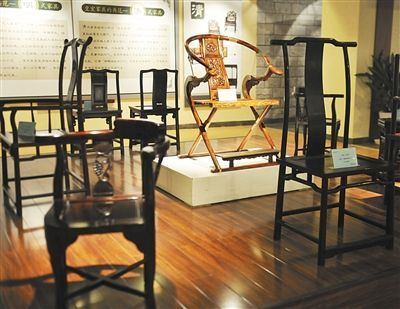 2014年下半年红木家具市场比较平淡。新京报记者 王远征 摄