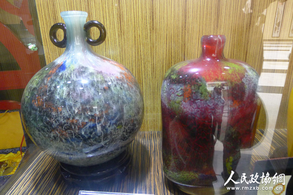 博山现代琉璃制品二_副本