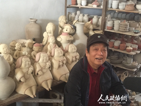 人物七 韩美林在博山_副本