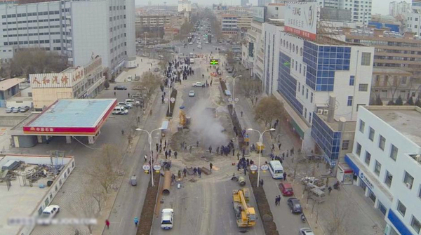 甘肃酒泉供热管网爆裂-15万人停暖-2