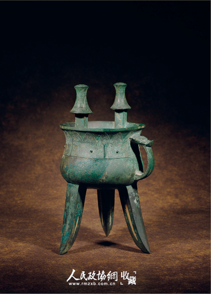 2790商晚期·青铜兽面纹斝_副本