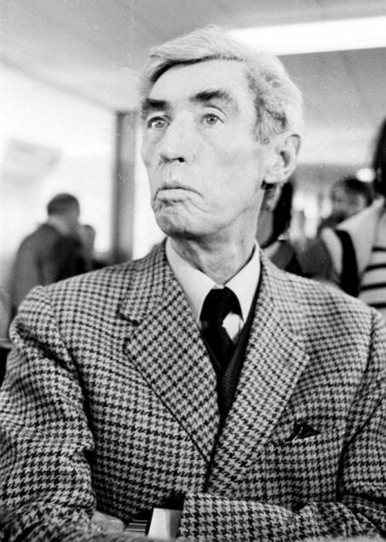 《丁丁历险记》的作者、比利时著名漫画家埃尔热（1907-1983）。