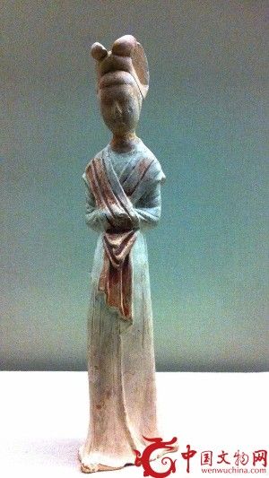 女俑，唐代，陕西历史博物馆藏。