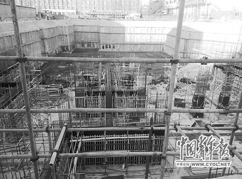 　 事故现场。本报记者 卢义杰摄