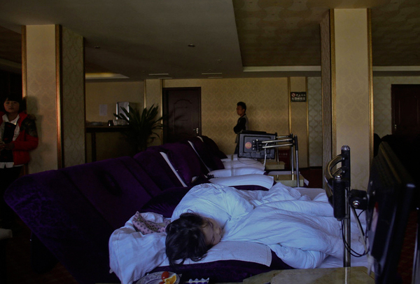 爷爷“抵押”孙女给洗浴中心6