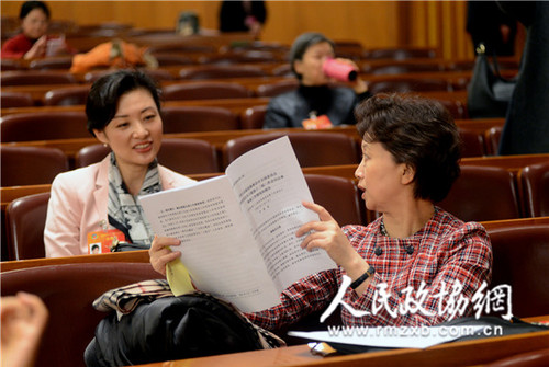 周涛、范继英