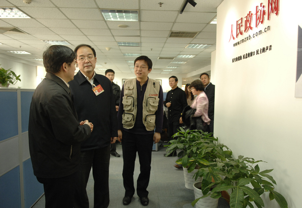 吉林省政协主席黄燕明接受本网专访4