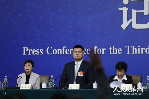 姚明 张炎良摄 拷贝