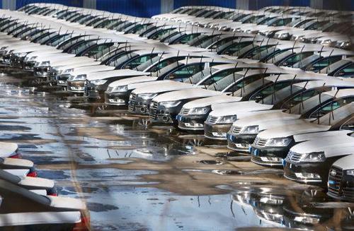 奥迪等合资品牌的热销，让一汽多名高管成为经销商重点公关的对象。