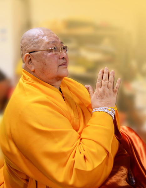 政协委员乐妙乐法师祈愿国泰民安