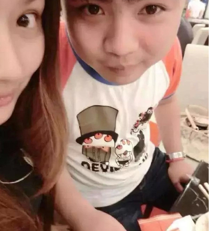 男子怕女友被抢-将其从100斤养到180斤7