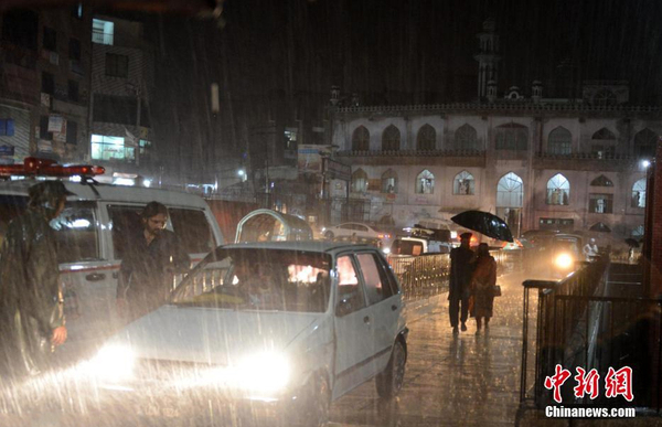 巴基斯坦暴雨引发洪水-致27人丧生150人受伤3