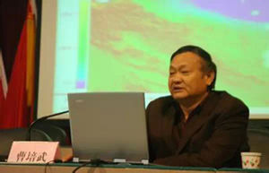 揭“双面贪官”的虚伪人生：“节俭装穷”“谈廉作秀”