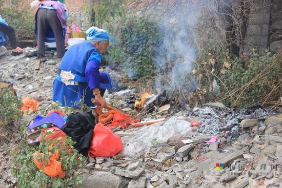 大理召开丐帮大会乞丐齐聚 揭秘乞丐在京买2套房假扮残疾