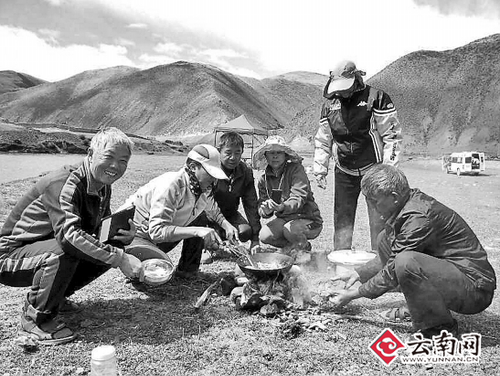 旅途中，自己做一顿香喷喷的午饭。