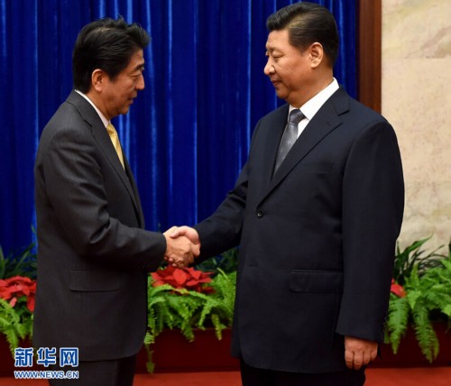 日方领导人来与不来阅兵都在这里