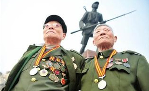 抗战老兵，民族的珍宝_副本