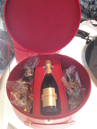 中纪委16日起点名通报“四风”问题 欢迎公众举报2