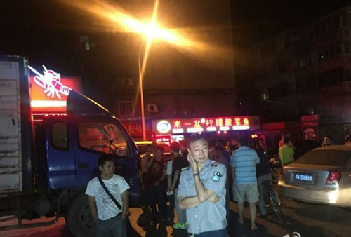 警方表示，男子酒后冲动肇事责任较大，案情正在进一步调查处理中。