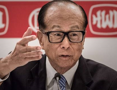 李嘉诚再次重组资产全部搬离中国