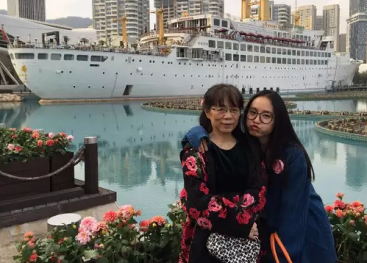 女作家冷冻遗体