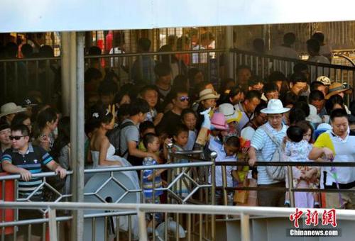 “十一”旅游旺季拉开大幕 部分热门景点或2日迎高峰