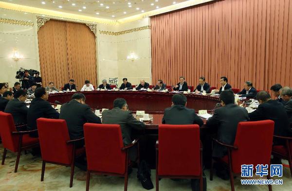 10月8日，全国政协在北京召开第39次双周协商座谈会，围绕“转基因农产品的机遇与风险”建言献策。全国政协主席俞正声主持会议并讲话。新华社记者 刘卫兵 摄1