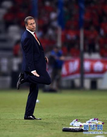 世界杯预选赛:中国不敌卡塔尔12 世界杯预选赛:中国不敌卡塔尔12