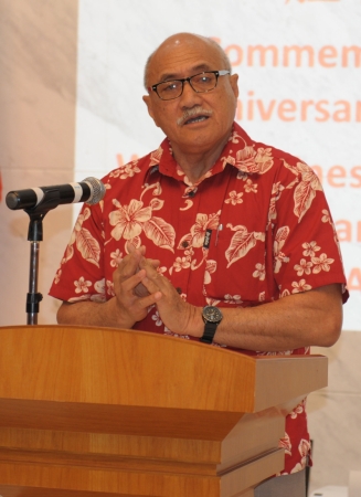 乔治·孔罗特当选斐济新总统